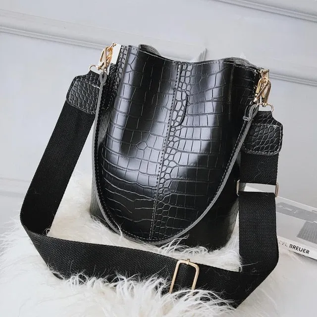 Croc Pattern Shoulder Handbag